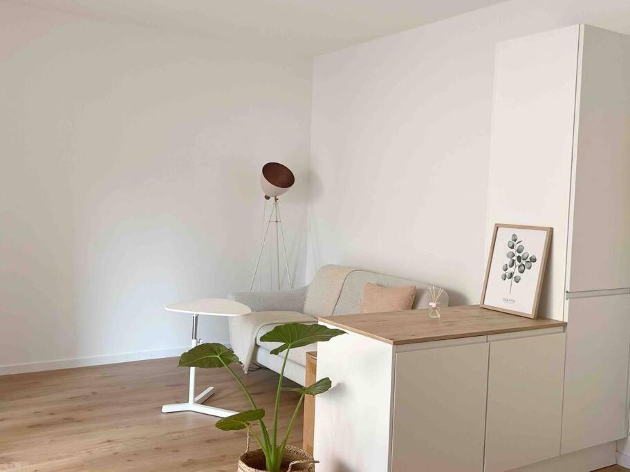 Appartement Calme Et Lumineux De 2,5 Pces Proche Lausanne Ecublens  Ngoại thất bức ảnh